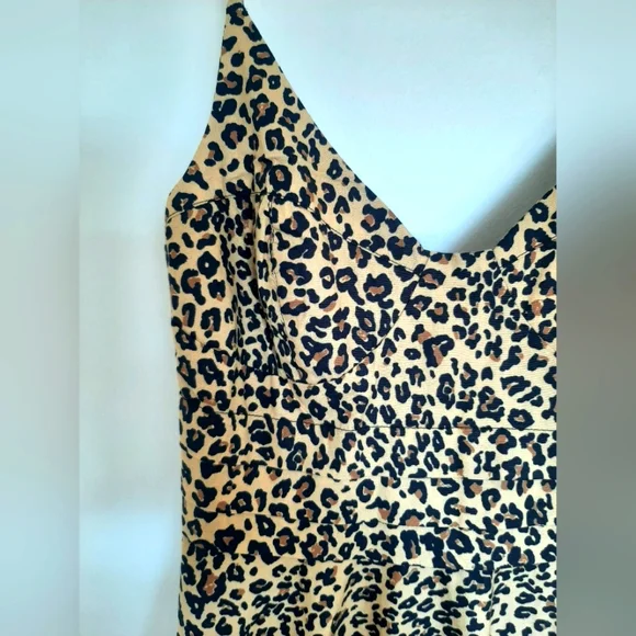 Gorgeous Farm Rio Jaguar Midi Dress NWT - Picture 2 of 8